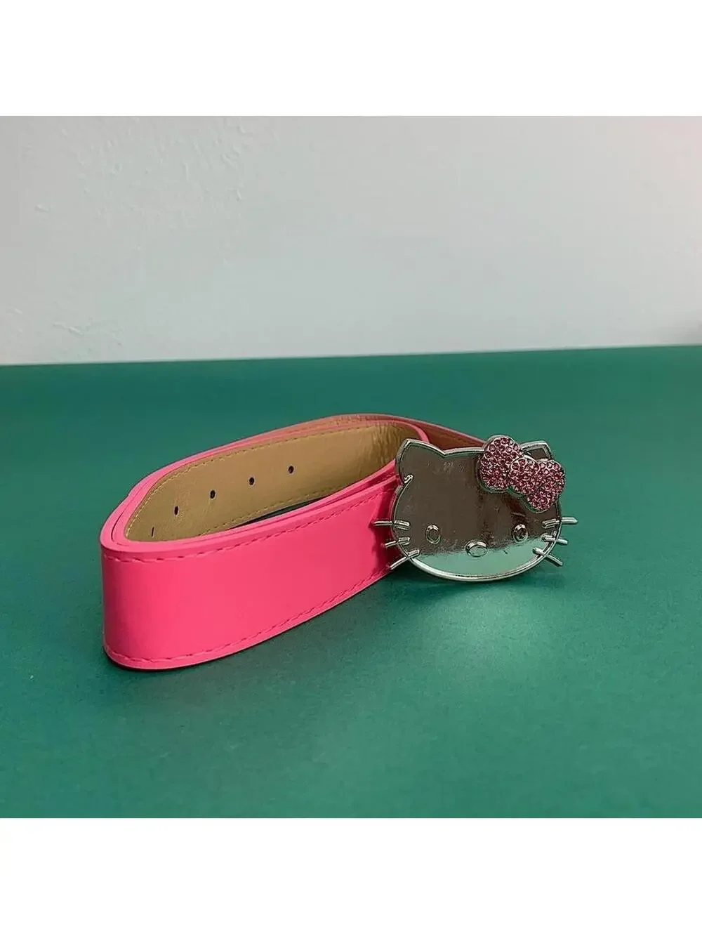 Y2K Pink Hello Kitty Belt
